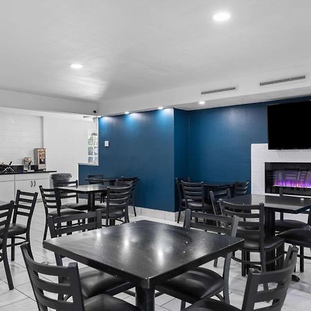 La Quinta Inn By Wyndham Stockton Extérieur photo