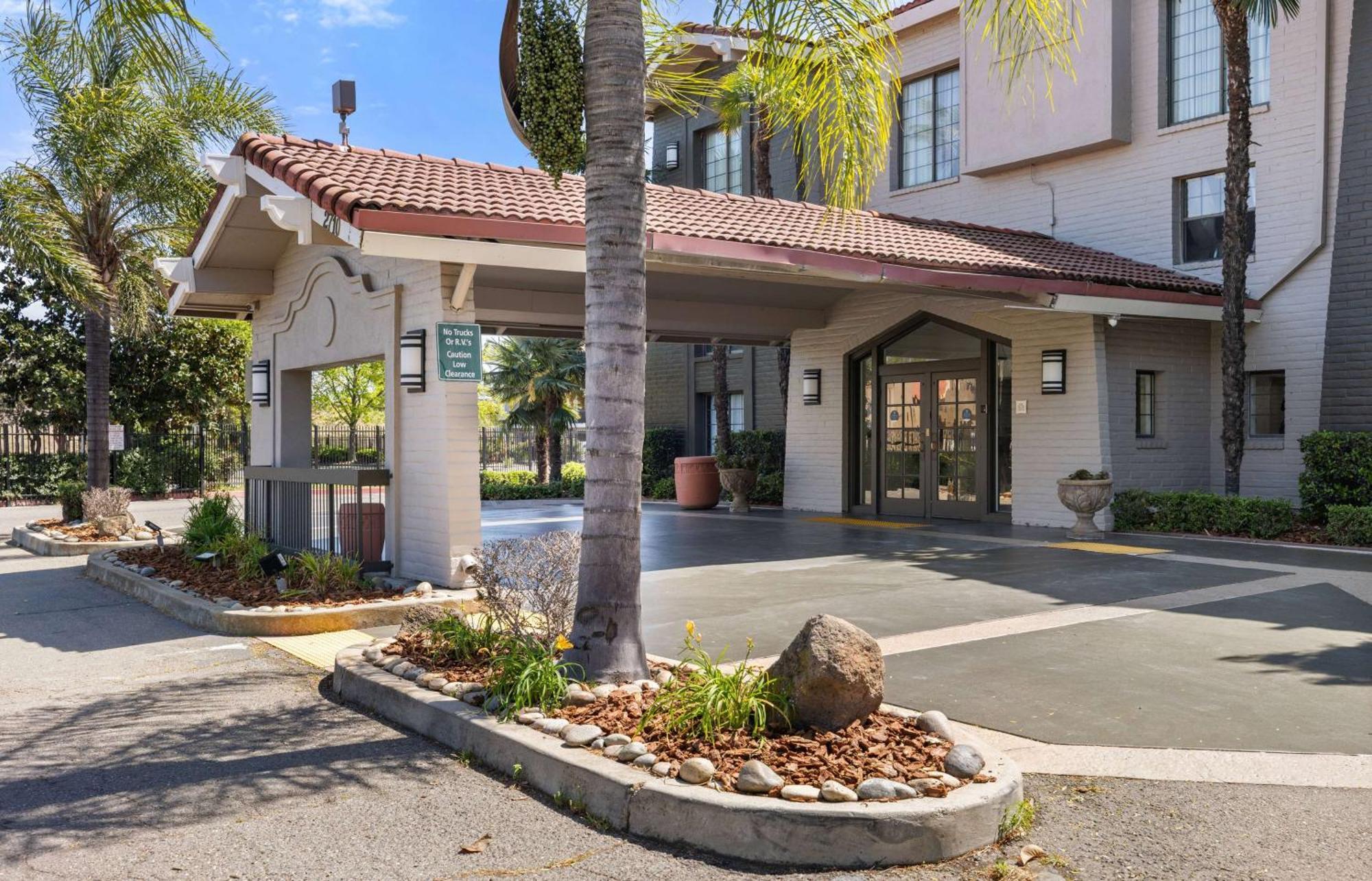 La Quinta Inn By Wyndham Stockton Extérieur photo